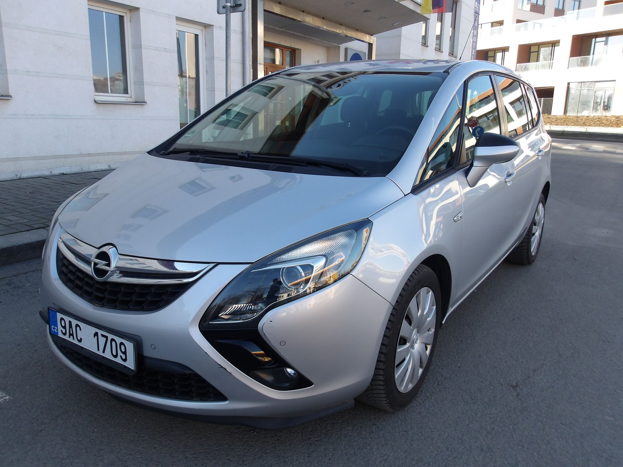 Opel Zafira, 2,0DTi AUTOMAT !!! PĚKNÁ !