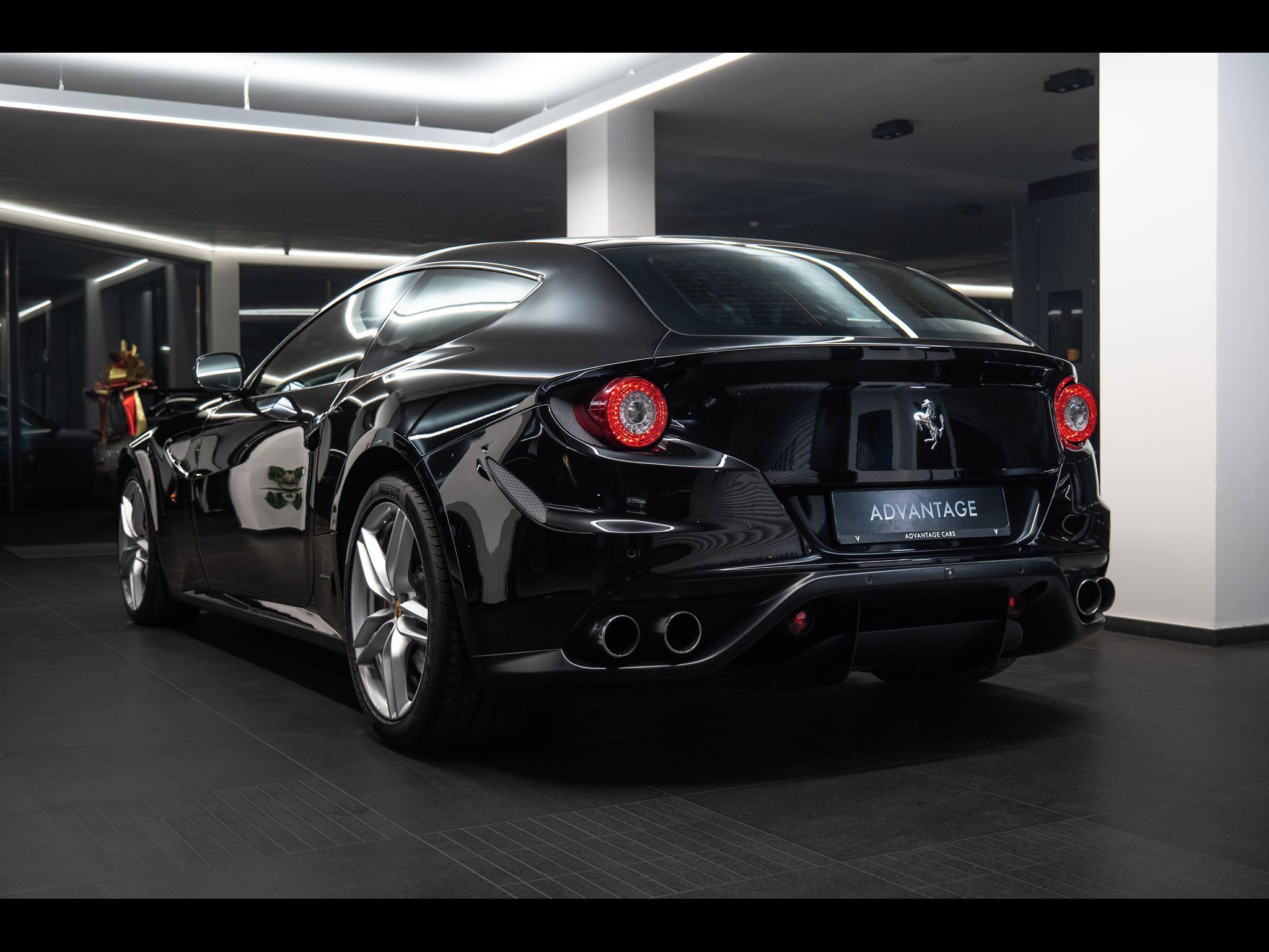 Ferrari FF, V12 / záruka - fotka 4