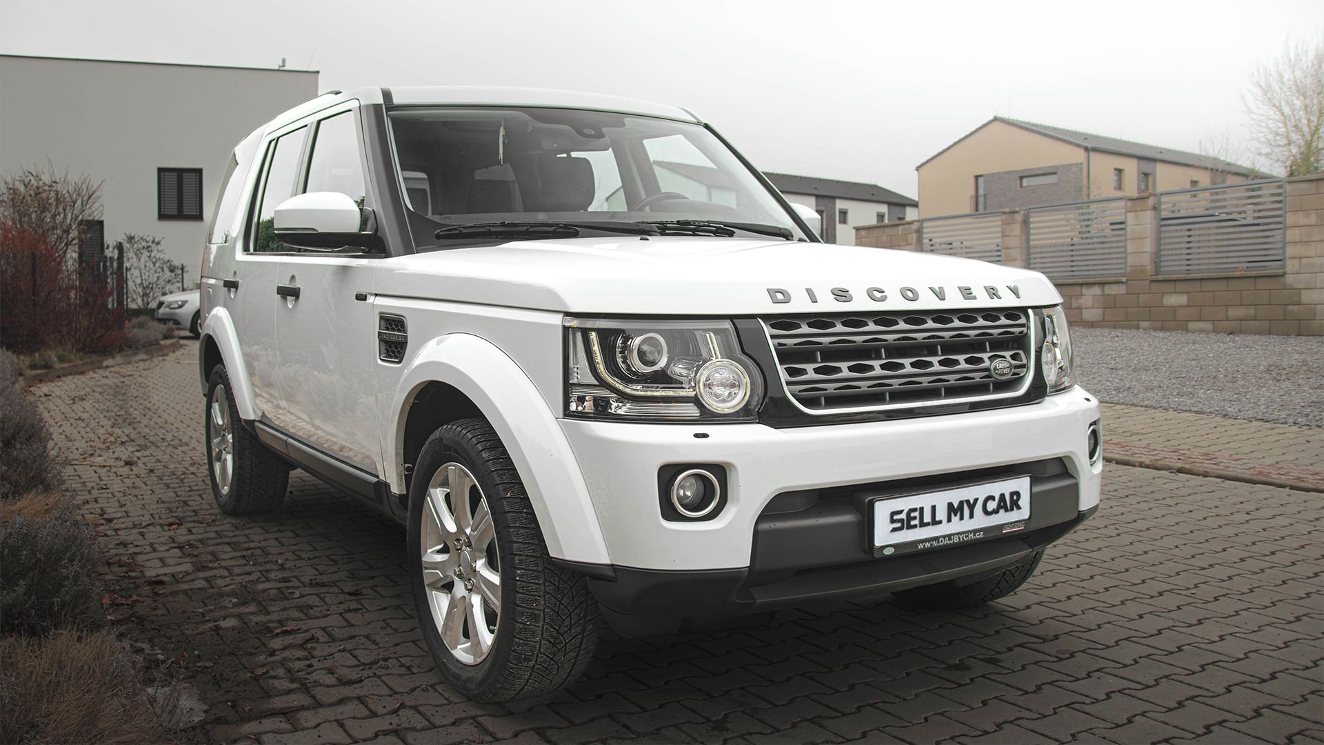 Land Rover Discovery, TDV6 SE 3,0/155kW ČR TZ 1.maj - fotka 3