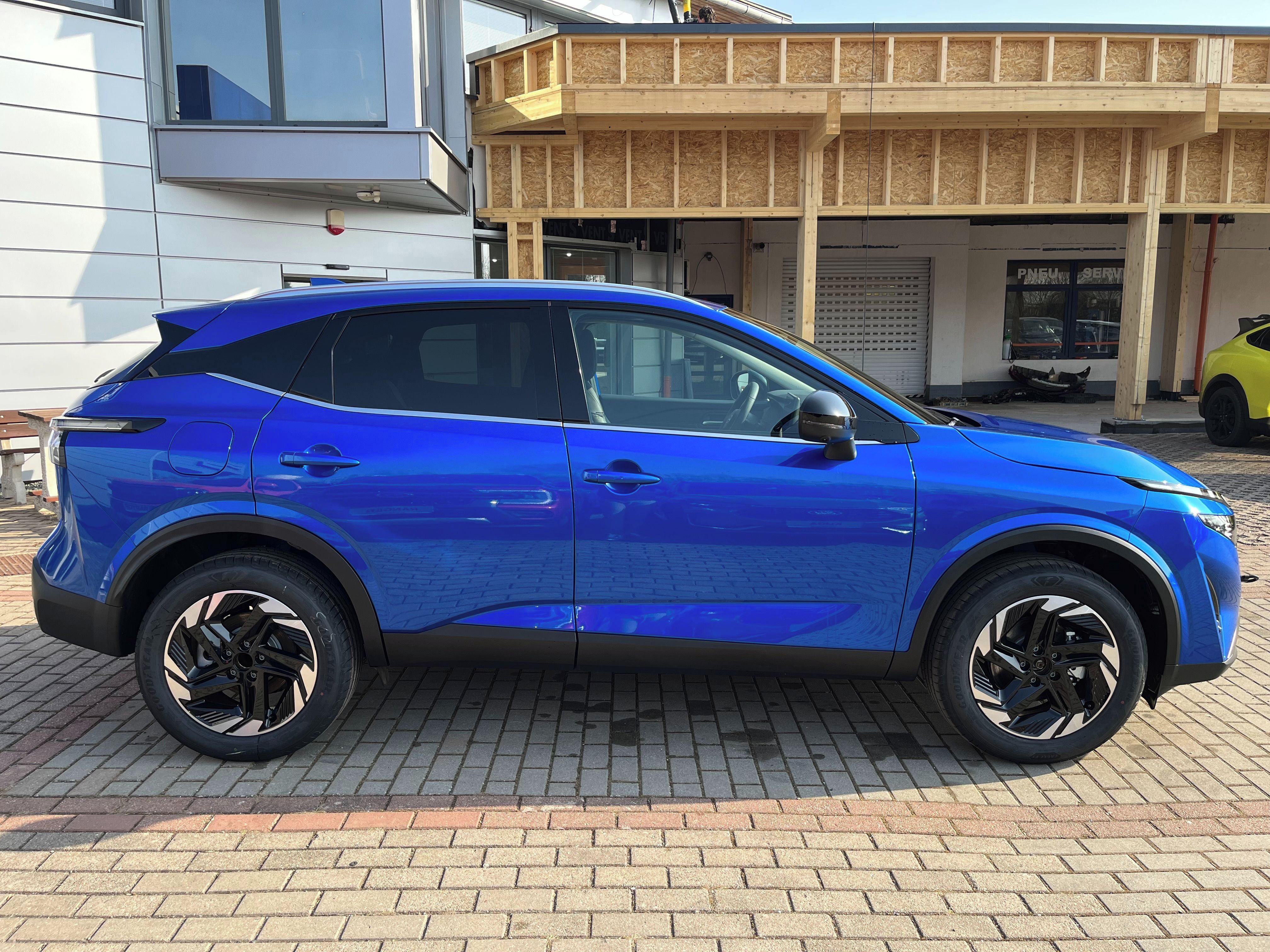 Nissan Qashqai, 1.3 DIG-T 103 kW N-Connecta - fotka 6