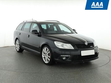 RS 2.0 TSI, Kožené sedačky