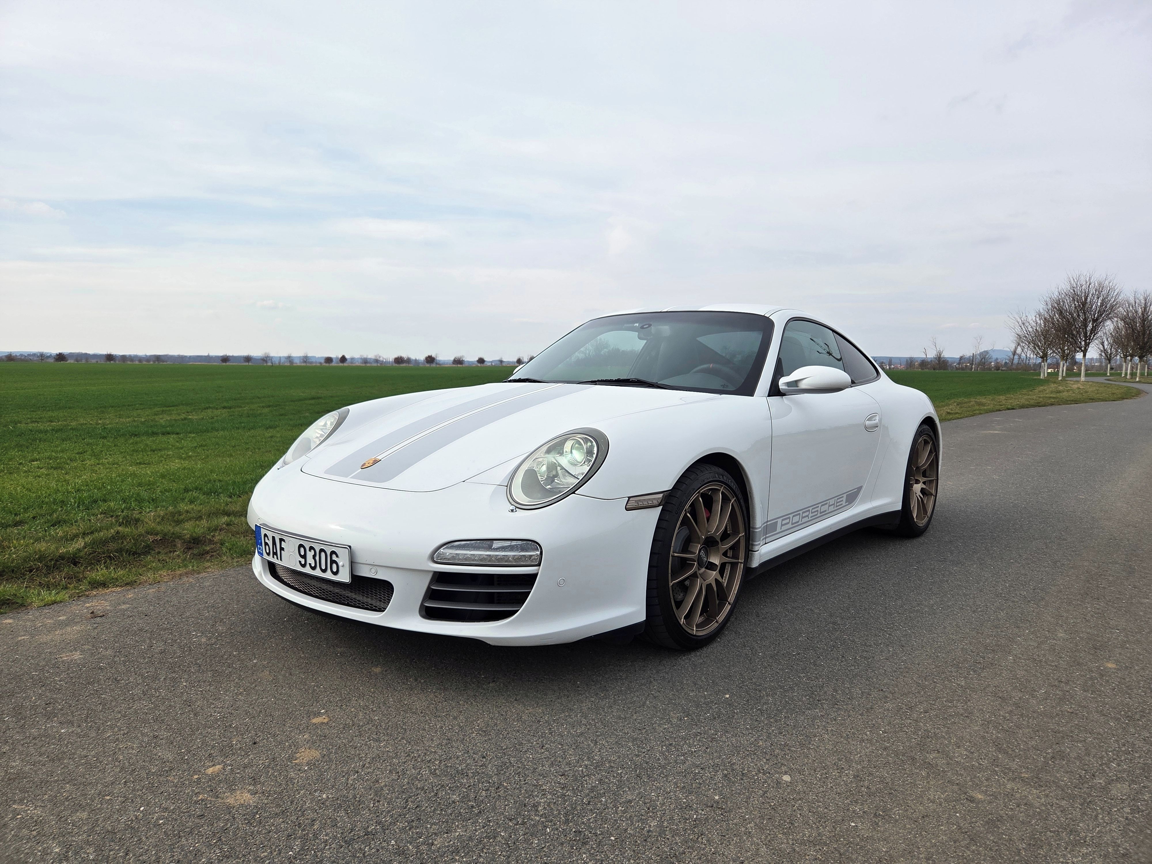 Porsche 911, Carrera 4S