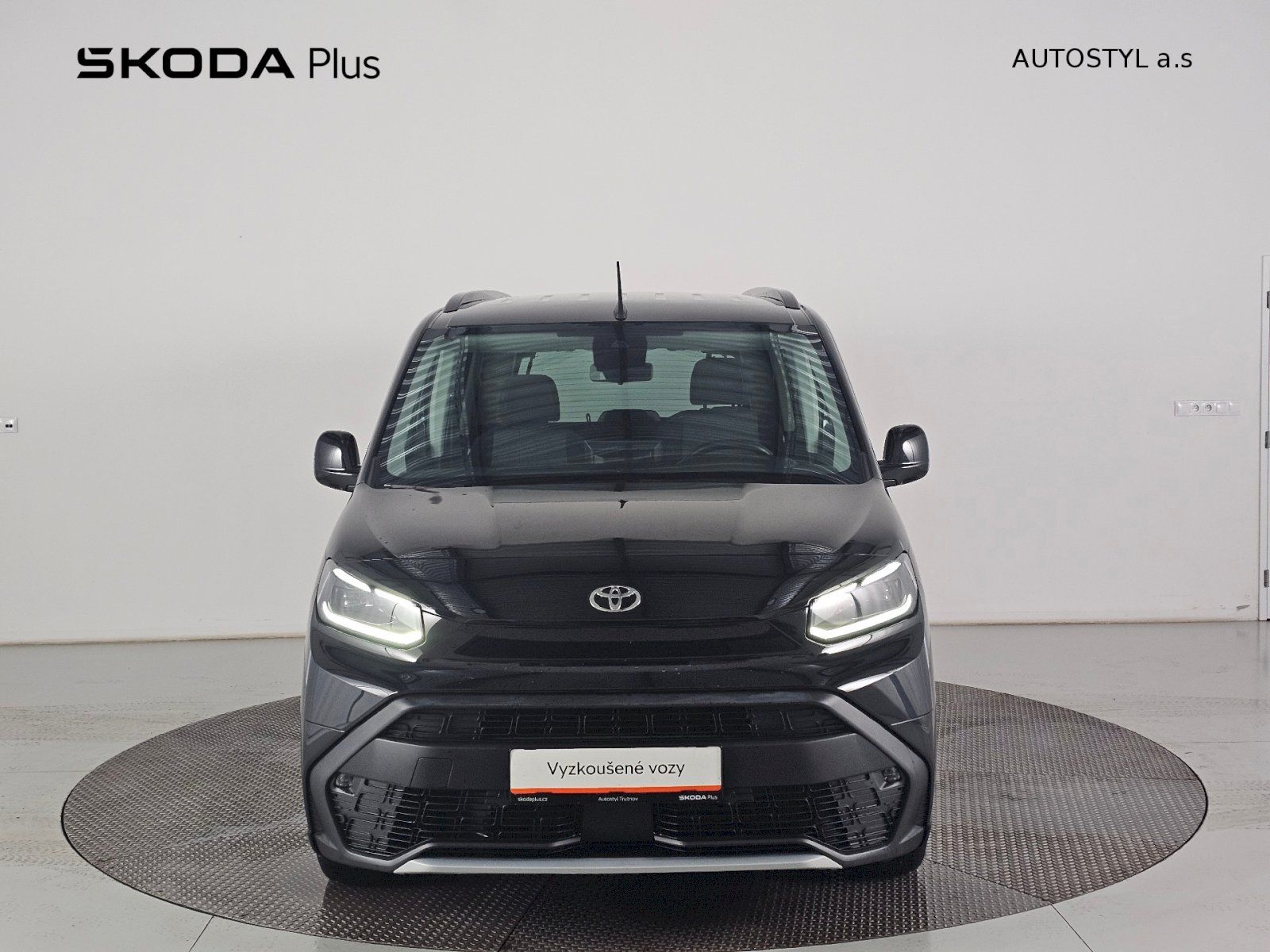Toyota Proace City Verso, 1.2T 110k Short Family L1 - fotka 4