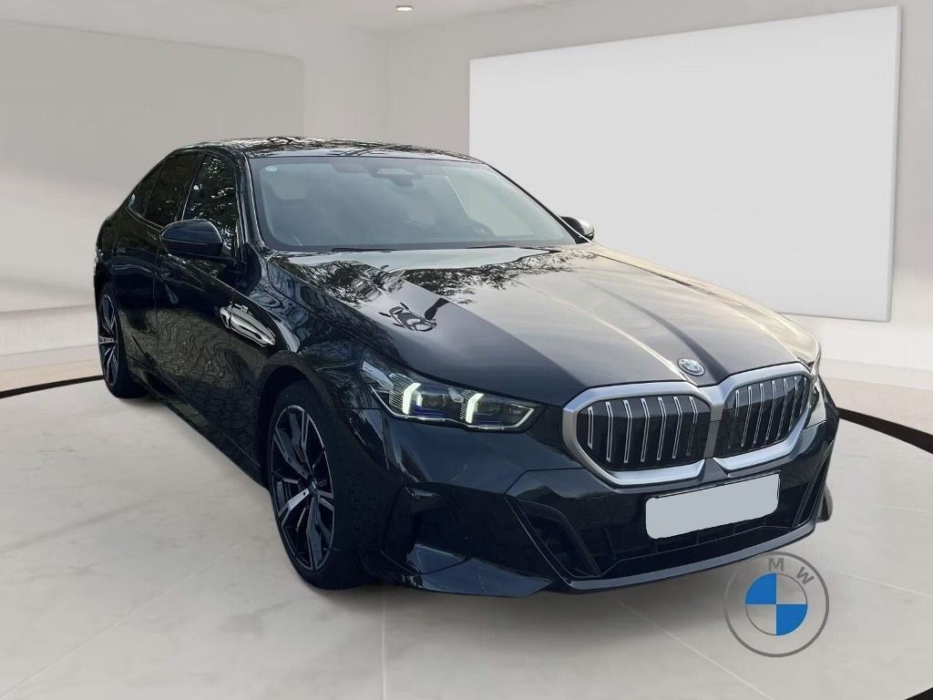BMW Řada 5, 550 e xDrive M Sport*Kůže*Navi - fotka 3