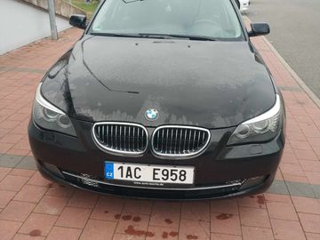 BMW E61 523i