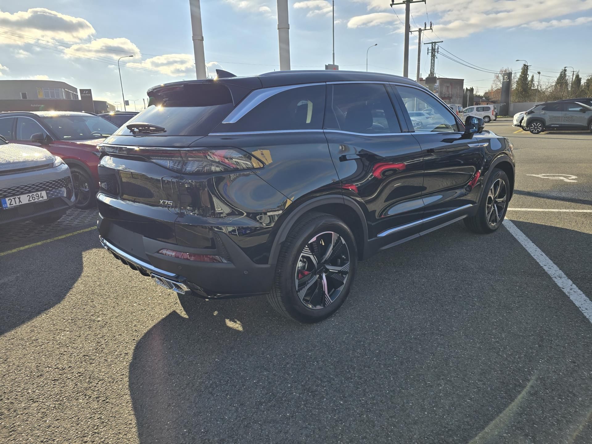 BAIC X7, 1.5T 130kW 7DCT 4x2 - fotka 5