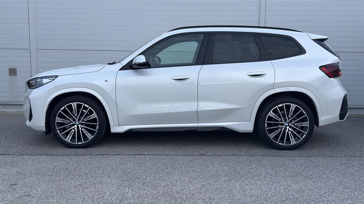 BMW X1, 18sd Mpaket ČR 1.majitel DPH - fotka 3