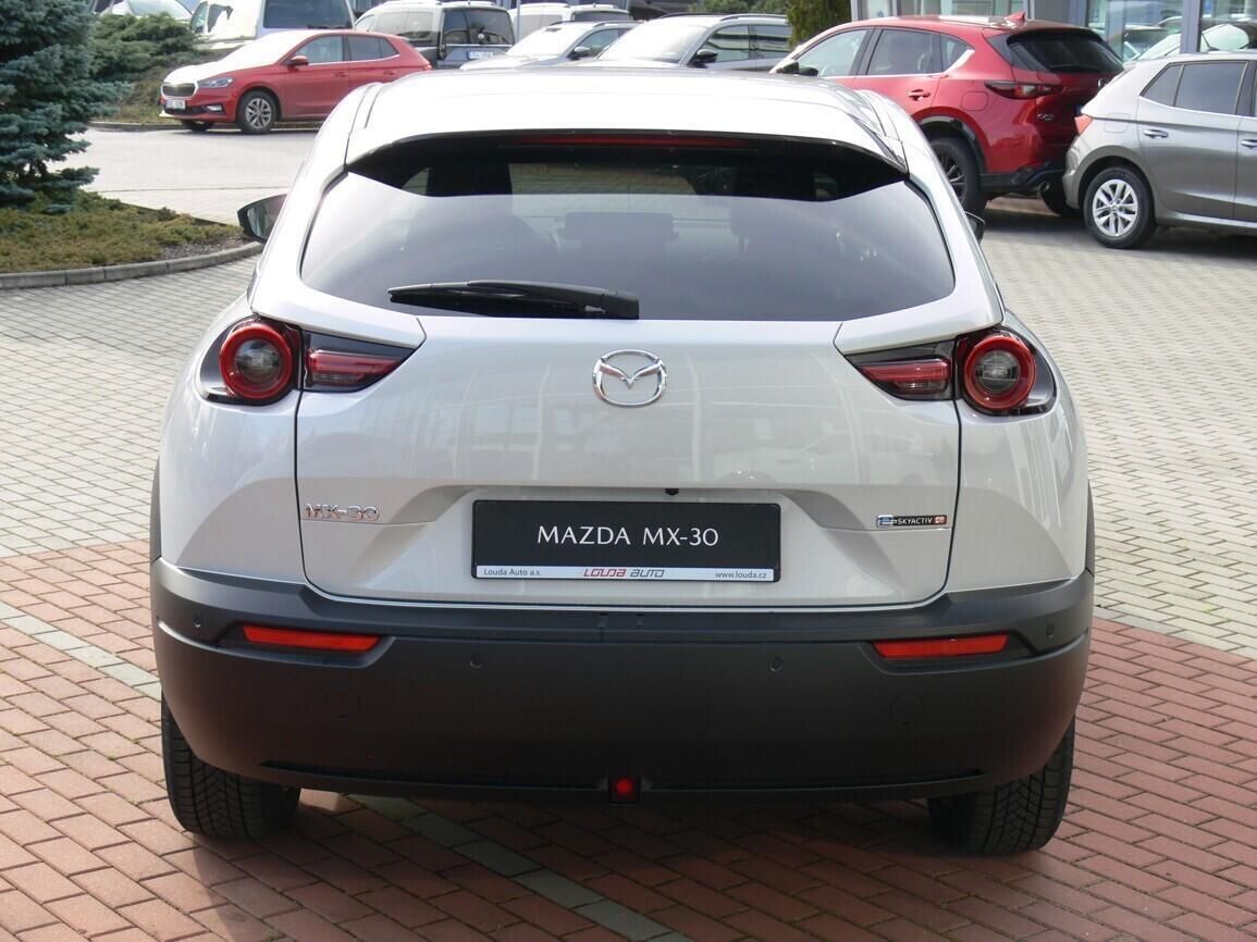 Mazda MX-30, Makoto Premium R-EV e-Skyactiv - fotka 6