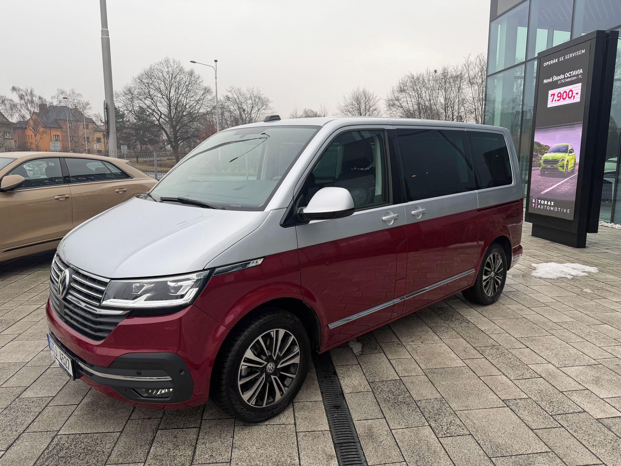 Volkswagen Multivan, Highline  150kW DSG 4M - fotka 4