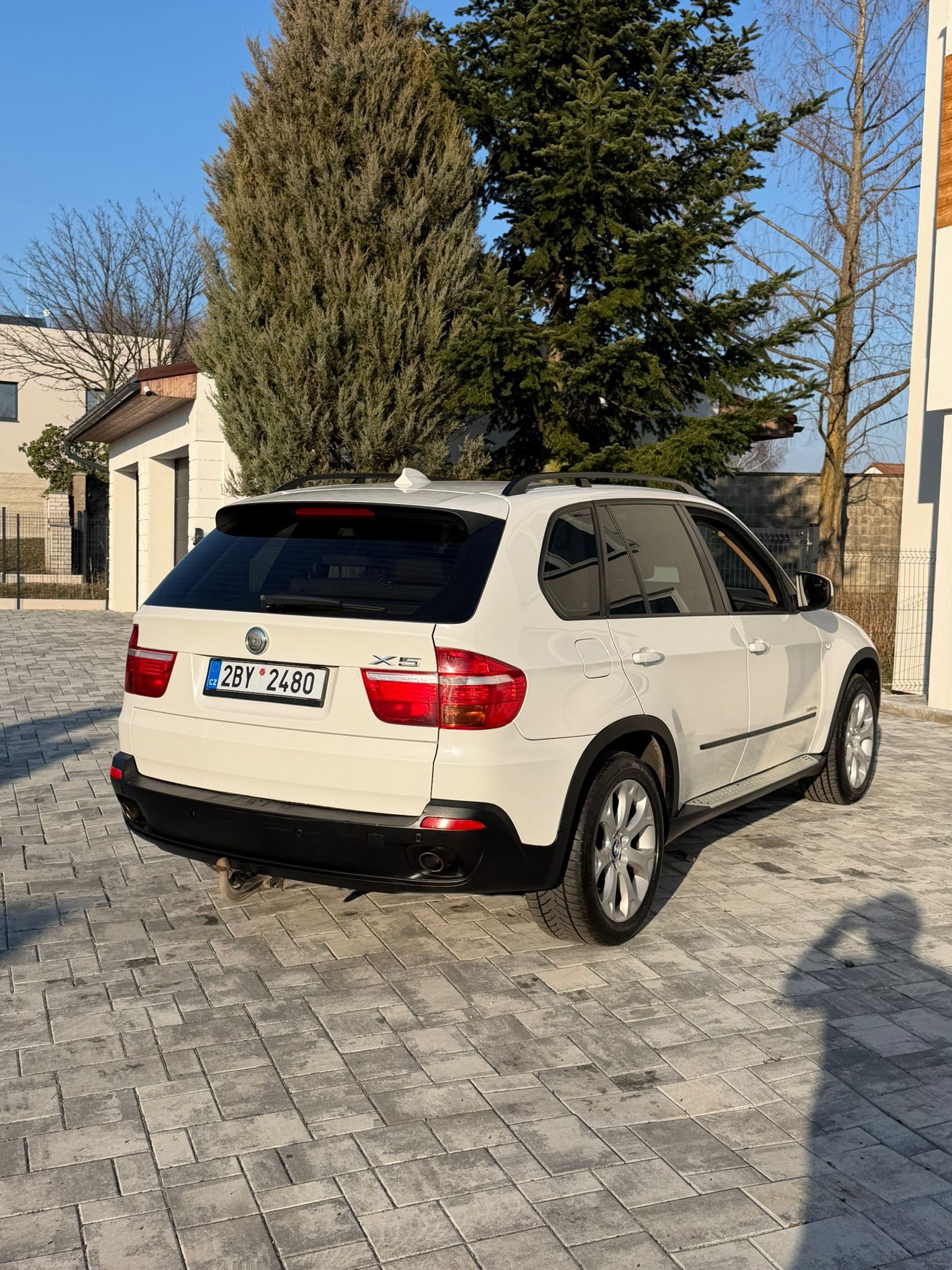 BMW X5, Panorama Tažné 3,5t - fotka 4