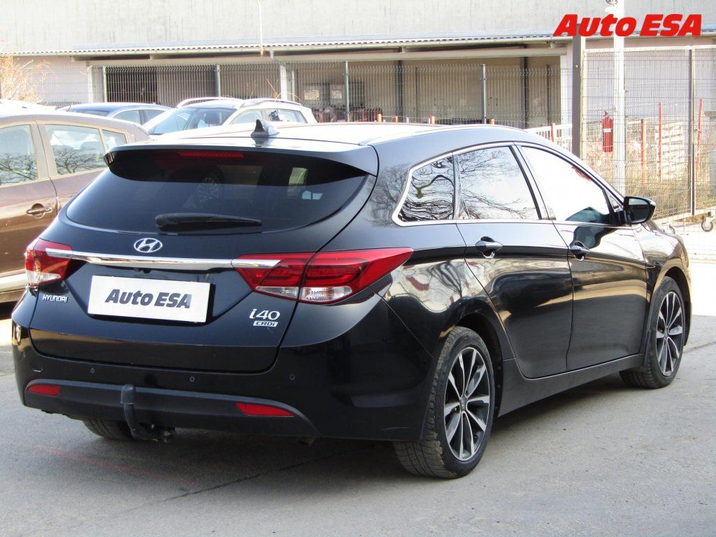 Hyundai i40, 1.7 CRDi,1.maj,ČR,AT - fotka 4