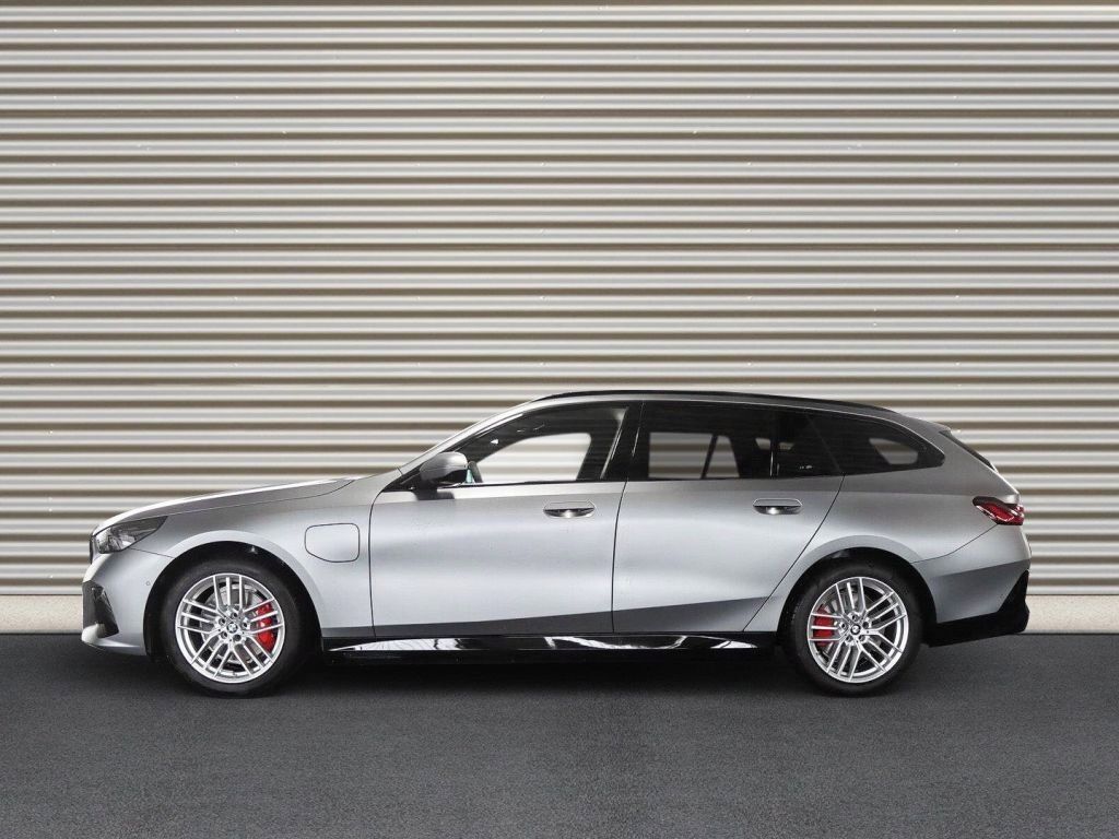 BMW Řada 5, 530 e xDrive*Kamera*Navi*Led* - fotka 3