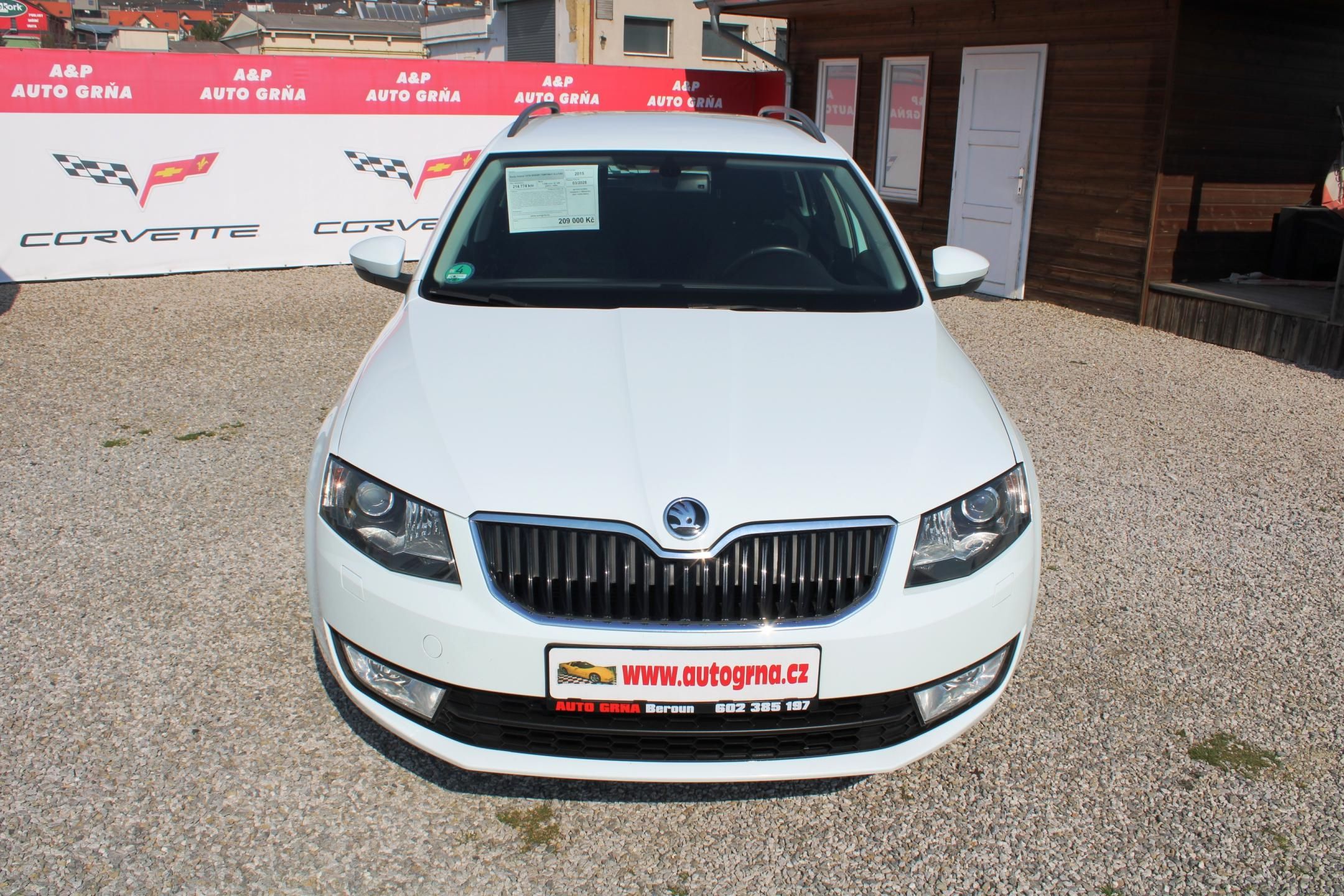 Škoda Octavia, 1,6TDI XENONY TEMPOMAT ALU DSG - fotka 2