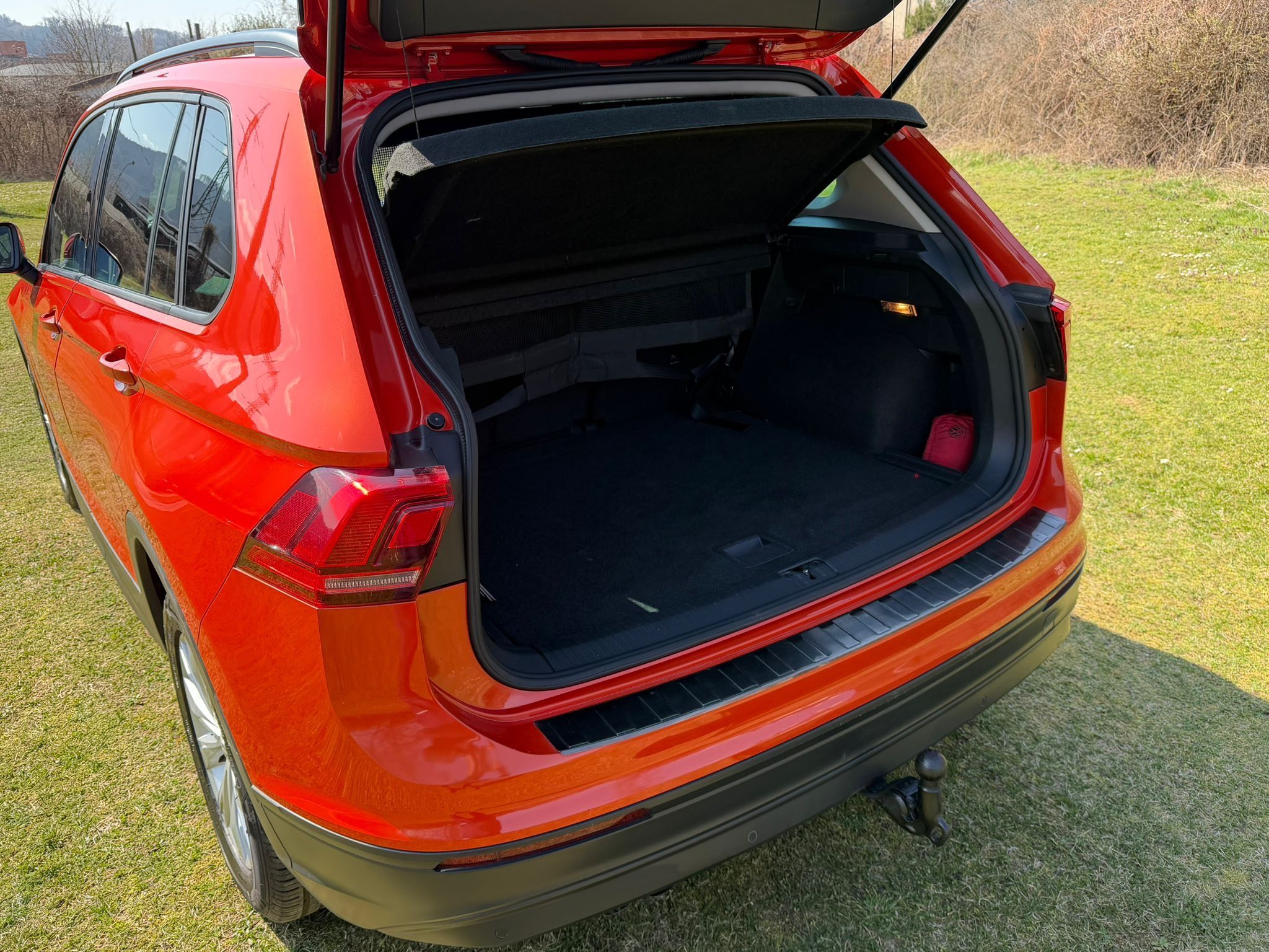 Volkswagen Tiguan, 2,0 TDI - NAVI, TO STAV - fotka 6