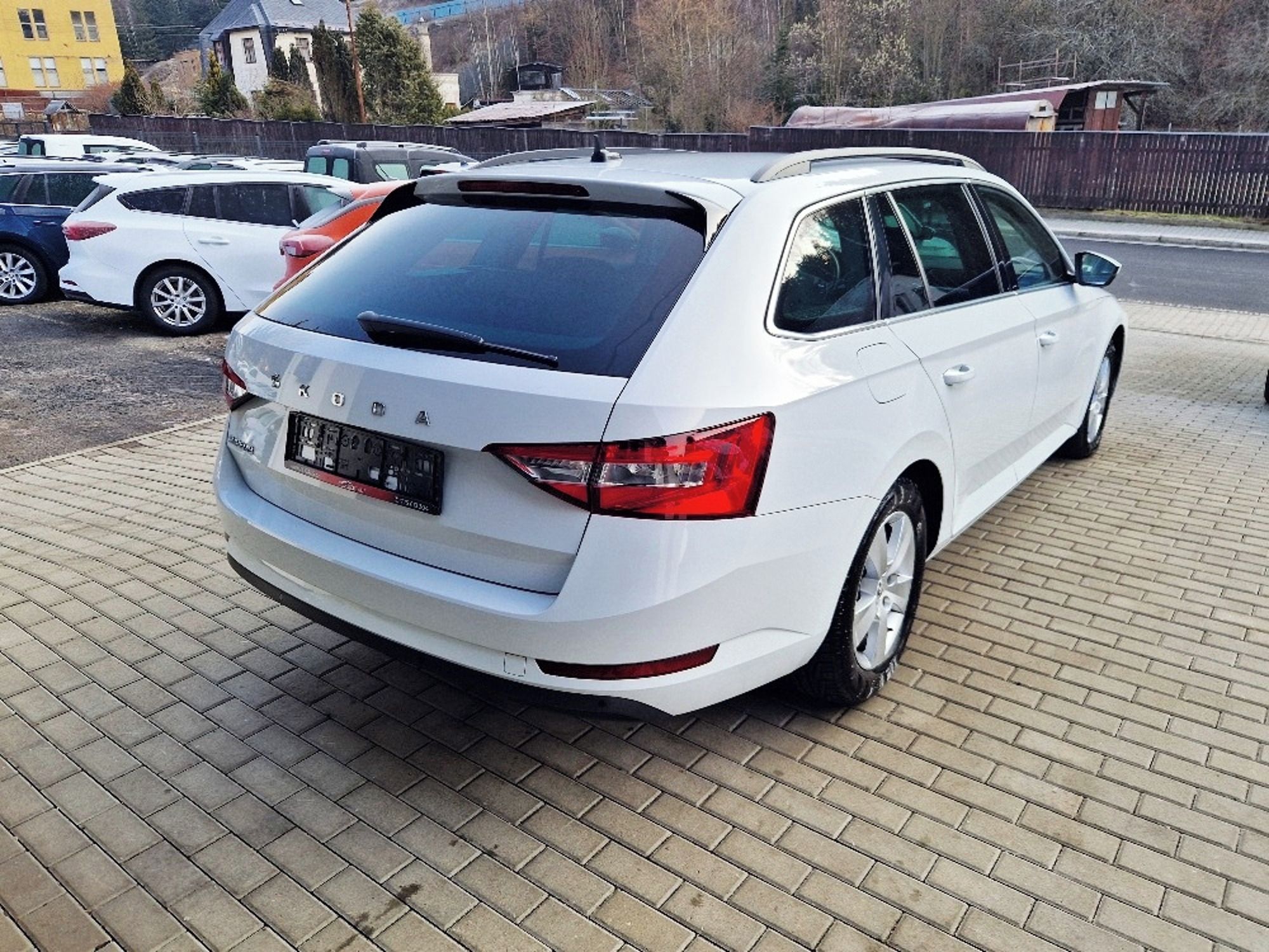 Škoda Superb, 2.0 TDi Clever (110 kW), LED - fotka 4
