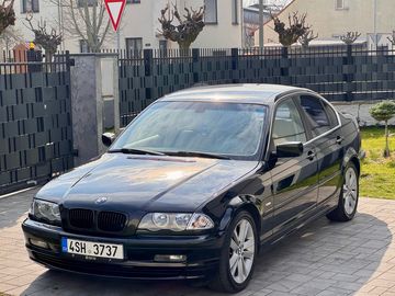 330,MANUÁL,OPEČOVÁVÁNO