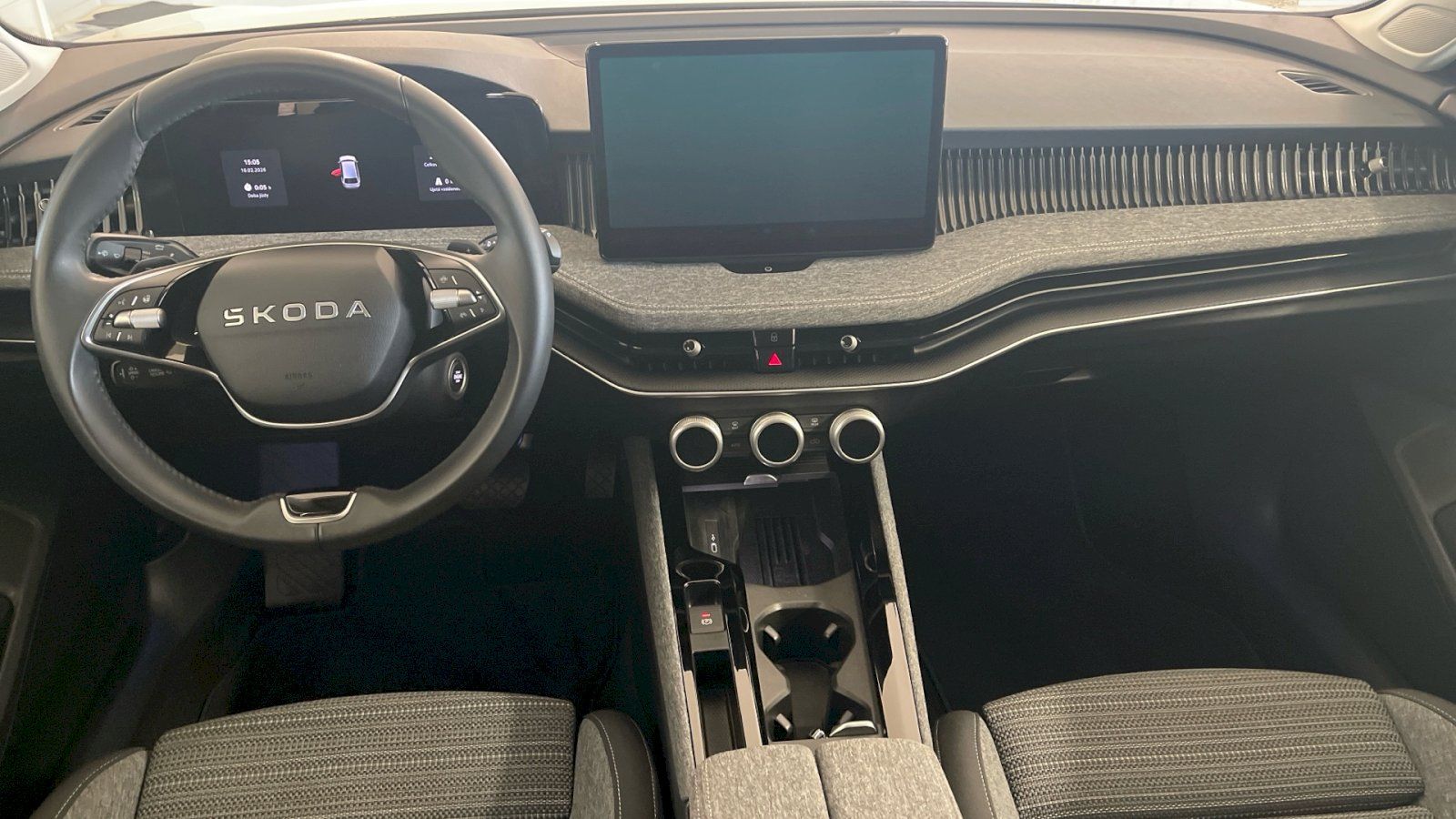 Škoda Superb, Kombi Selection 2.0TDI 110kW D - fotka 5