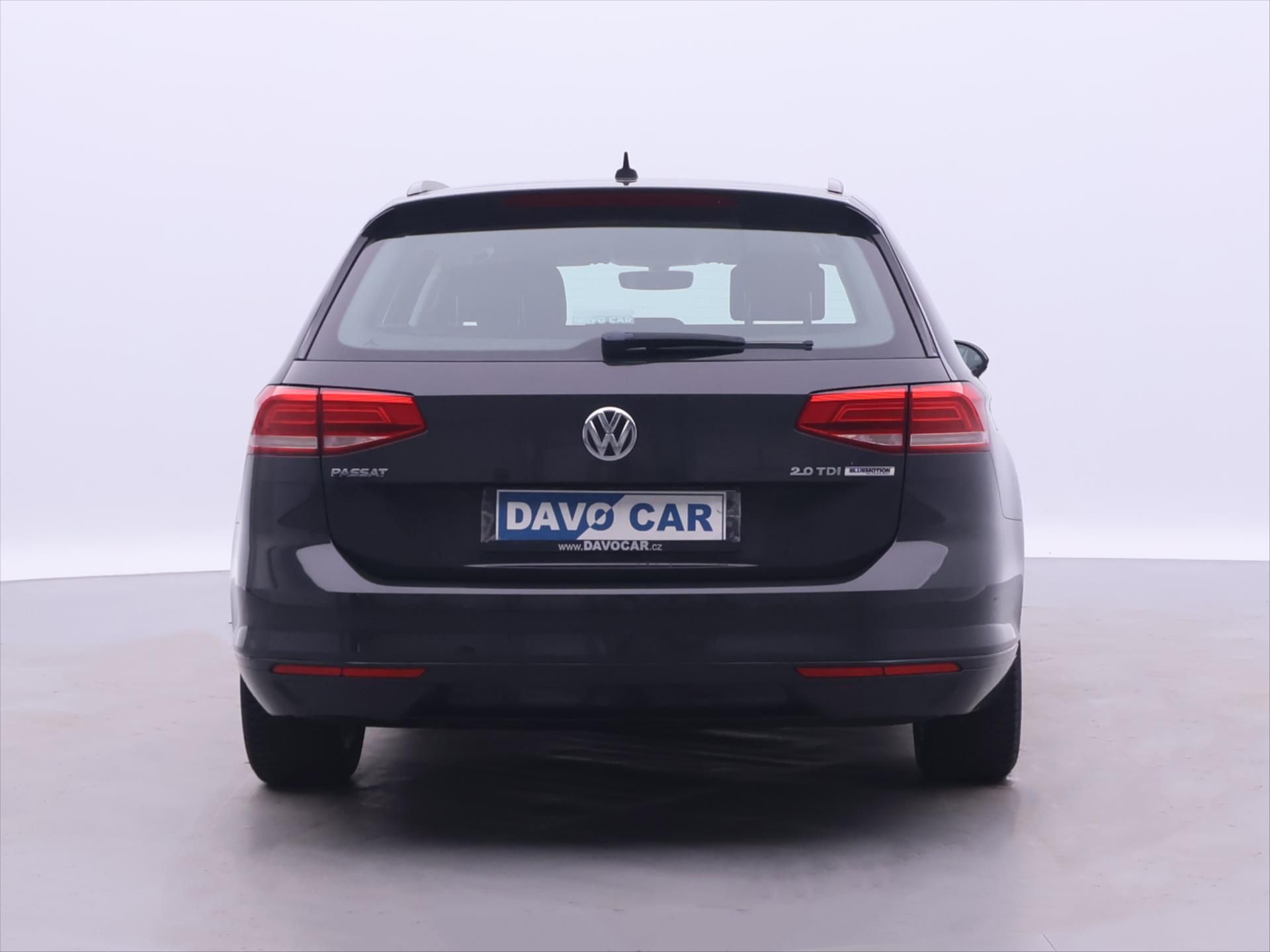 Volkswagen Passat, 2,0 TDI 110kW DSG Comfort Navi - fotka 6