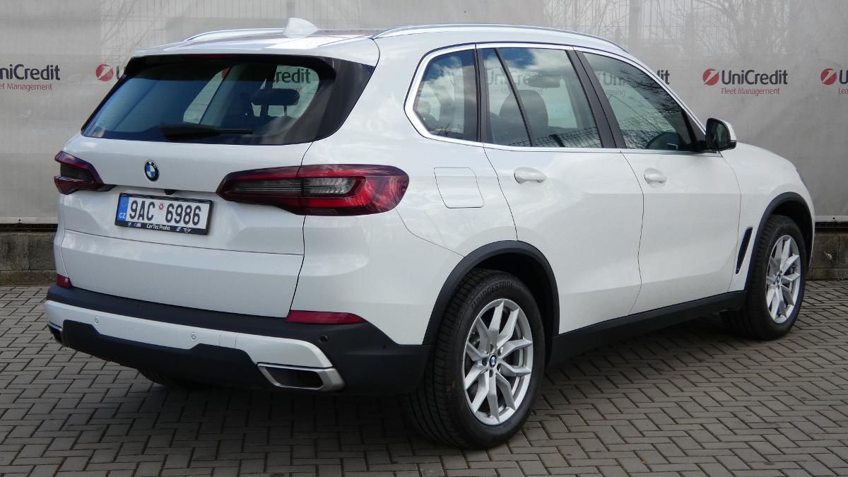 BMW X5, xDrive 40i - fotka 3