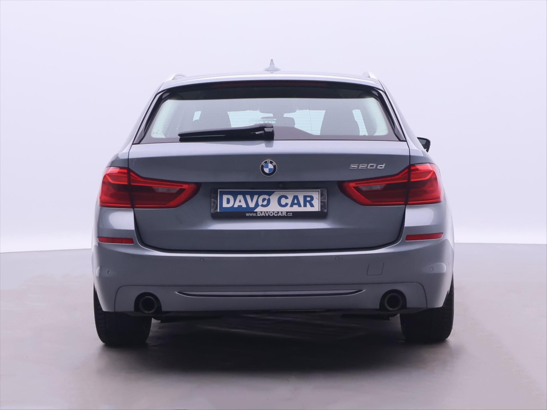 BMW Řada 5, 2,0 520d 140 kW CZ DPH 1.Maj. - fotka 6
