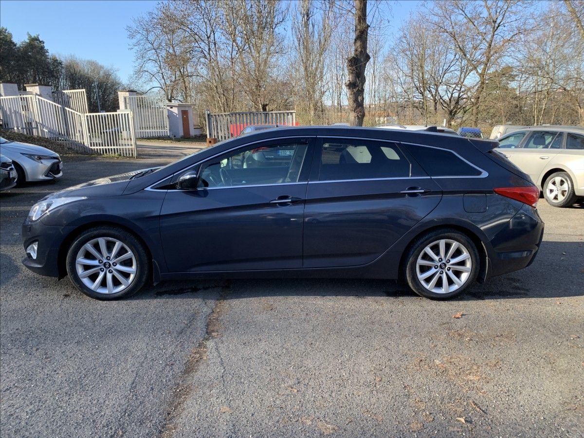 Hyundai i40, 1,7 CRDI STYLE,AUTOMAT,ČR,SERV - fotka 5