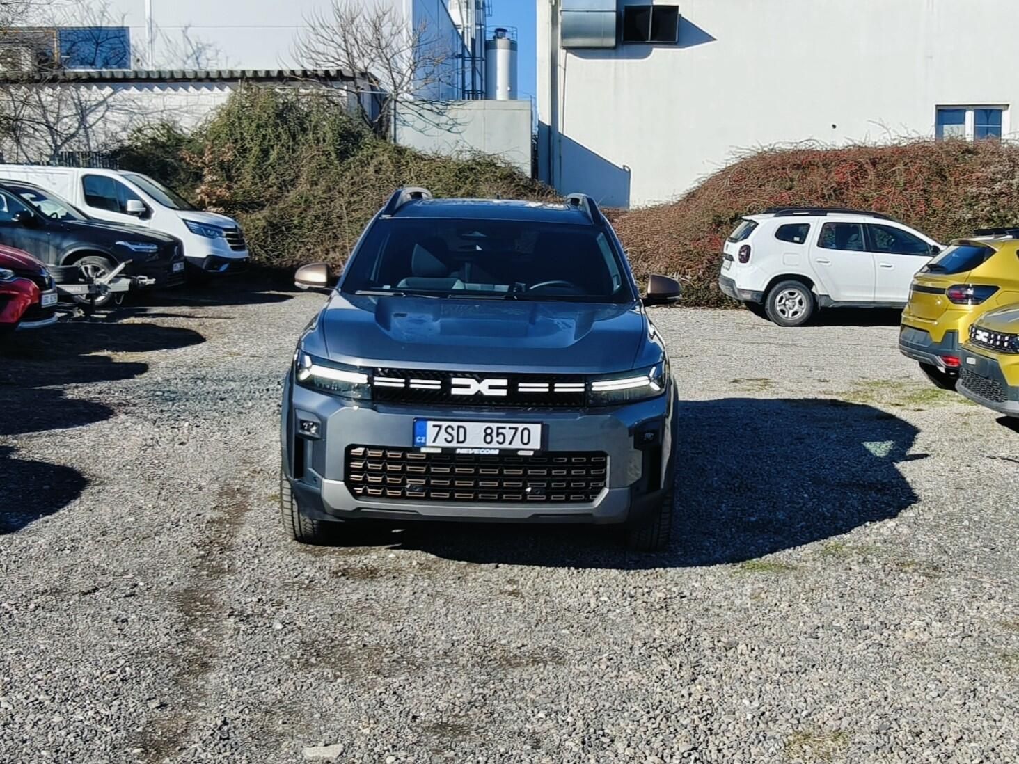 Dacia Bigster, 1,2 mild hybrid-G 140 Extreme - fotka 2