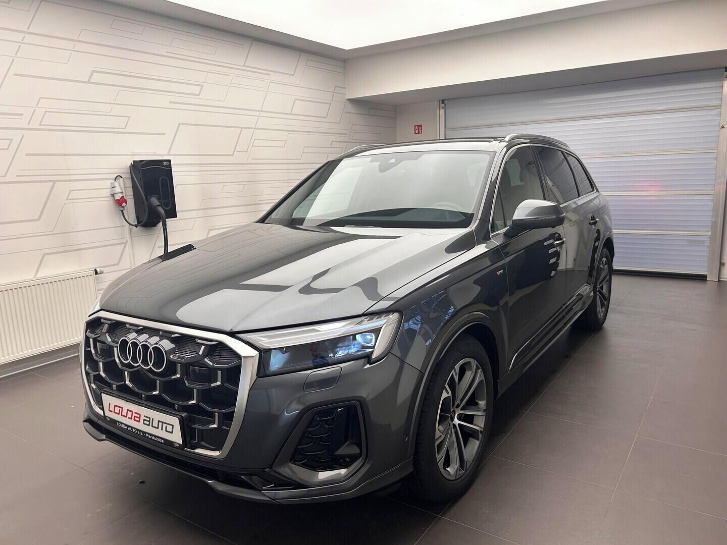 Audi Q7, SUV S line TDI quattro 210 kW