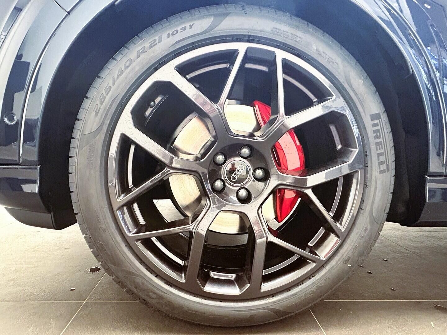Audi Q7, SUV S line TDI quattro 210 kW - fotka 6