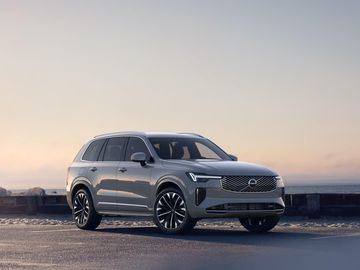 B5 AWD AUT BRIGHT PLUS 7míst