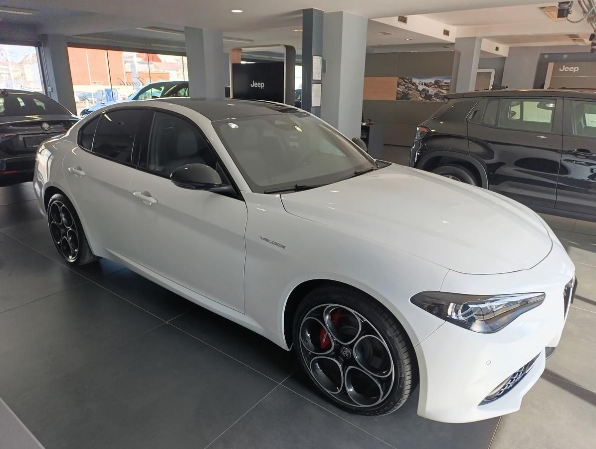 Alfa Romeo Giulia, Veloce 2,2 JTDm 210k Q4 - fotka 4
