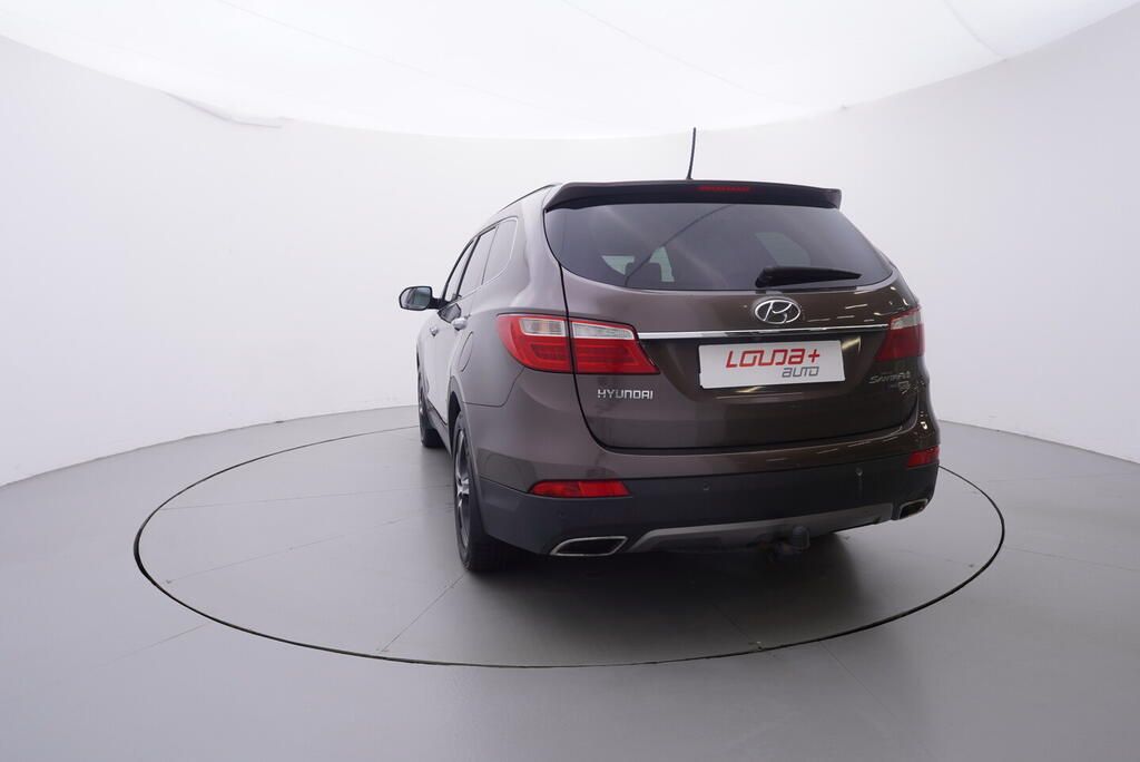 Hyundai Grand Santa Fe, Luxury 2.2 145 kW - fotka 4