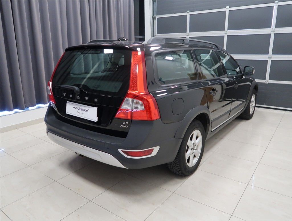 Volvo XC70, 2,4 D NAVIGACE TAŽNÉ NOVÉ V ČR - fotka 5