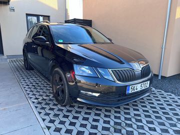 DSG, KŮŽE/ALCANTARA, TAŽNĚ