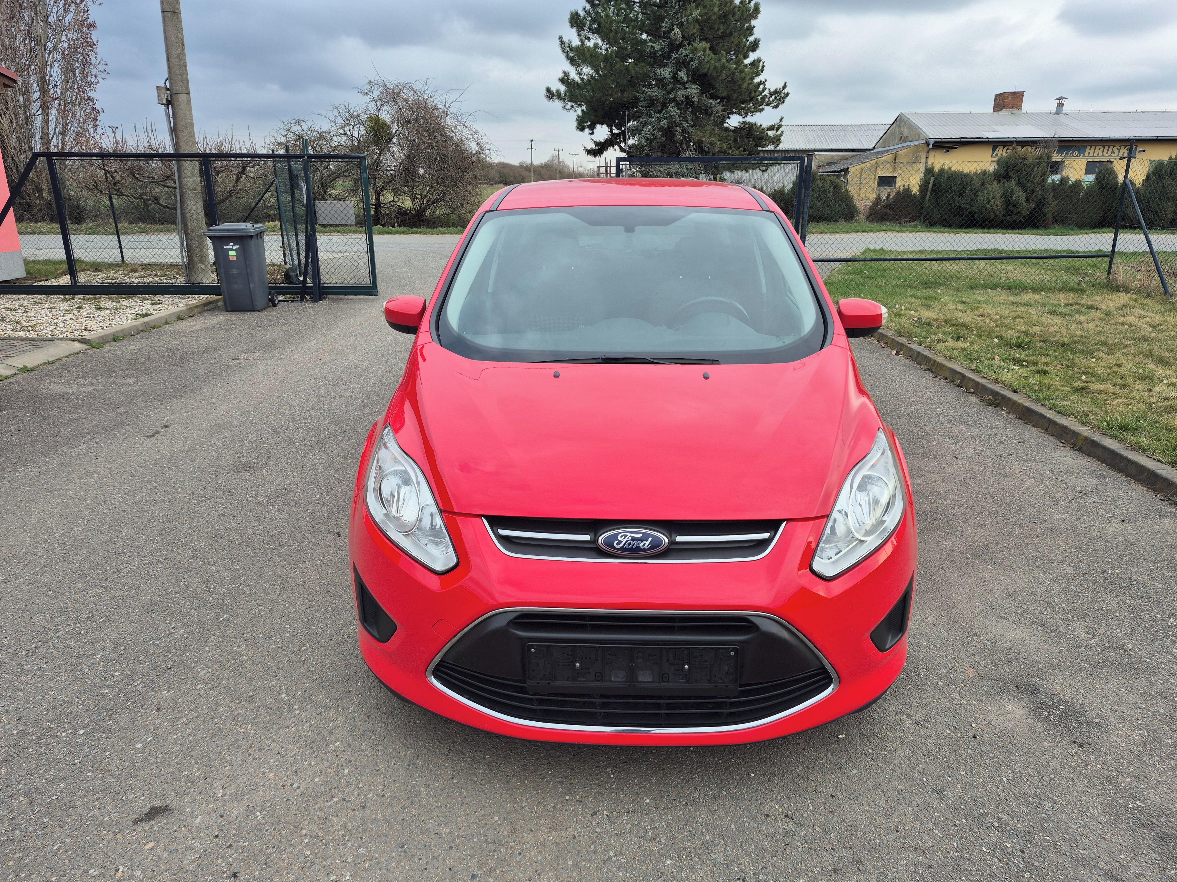 Ford C-MAX, 1,6TDCI, 70kW, klima, tažné - fotka 2