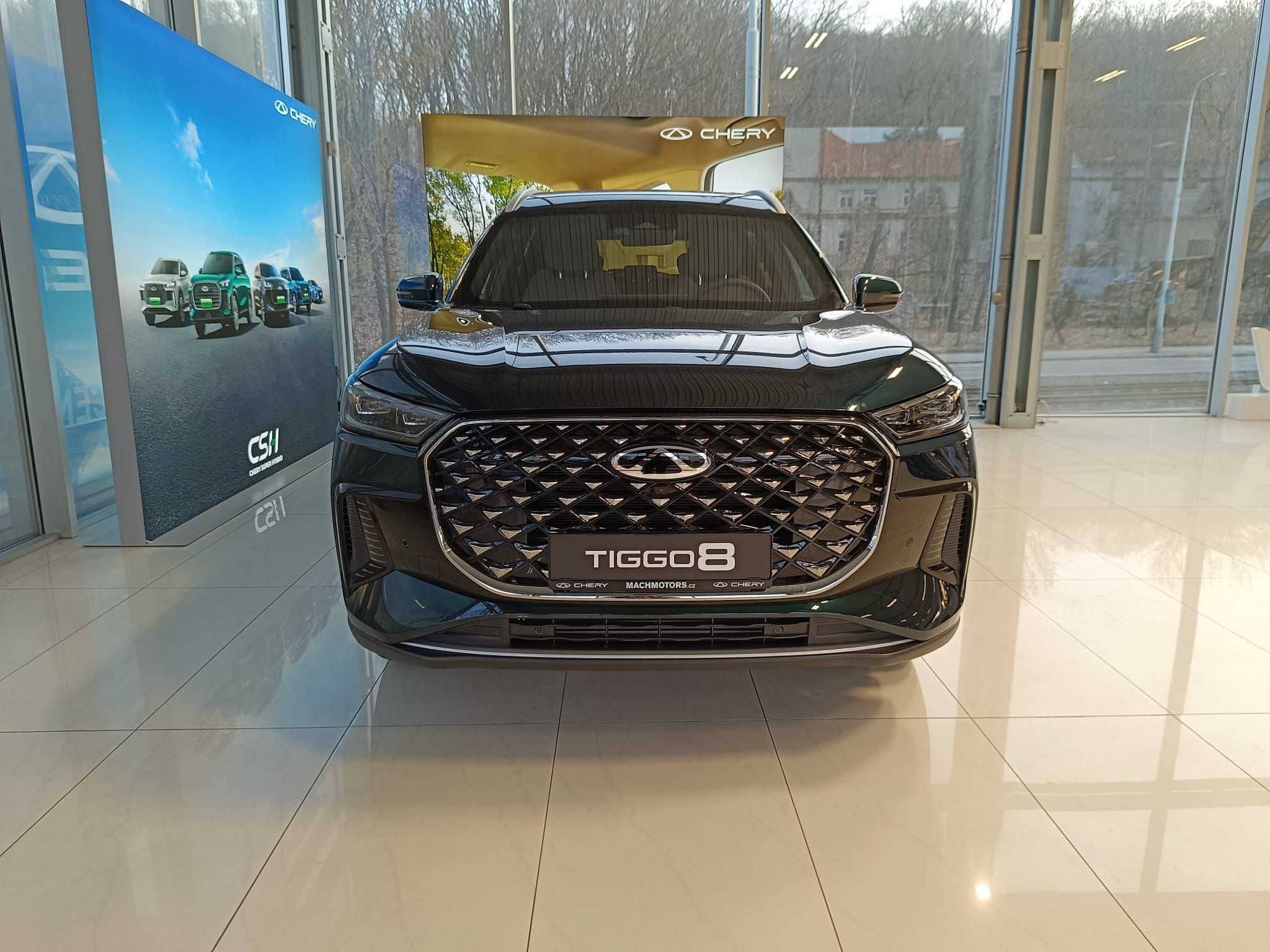 Chery Tiggo 8, UNIQUE 1.6 TGDI - fotka 2