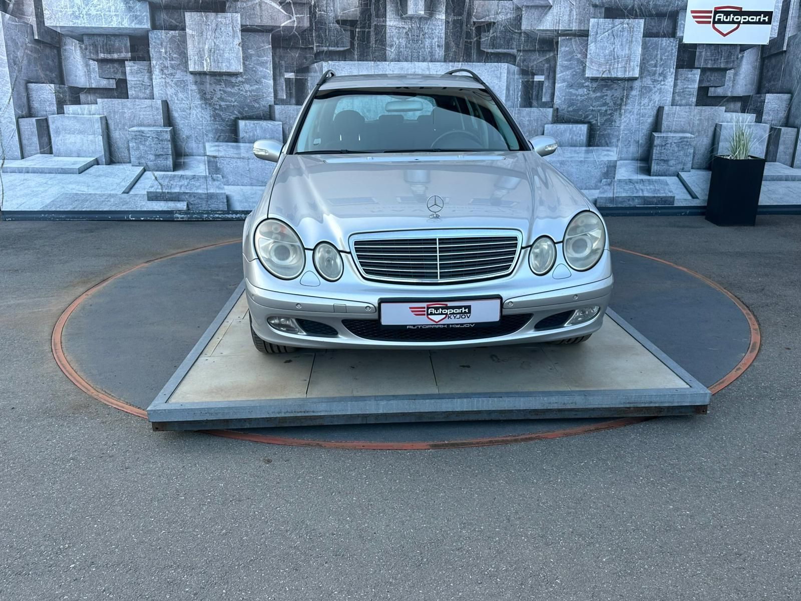 Mercedes-Benz Třídy E, E320CDi,150KW, VYHŘ.SED.,TEMP. - fotka 2