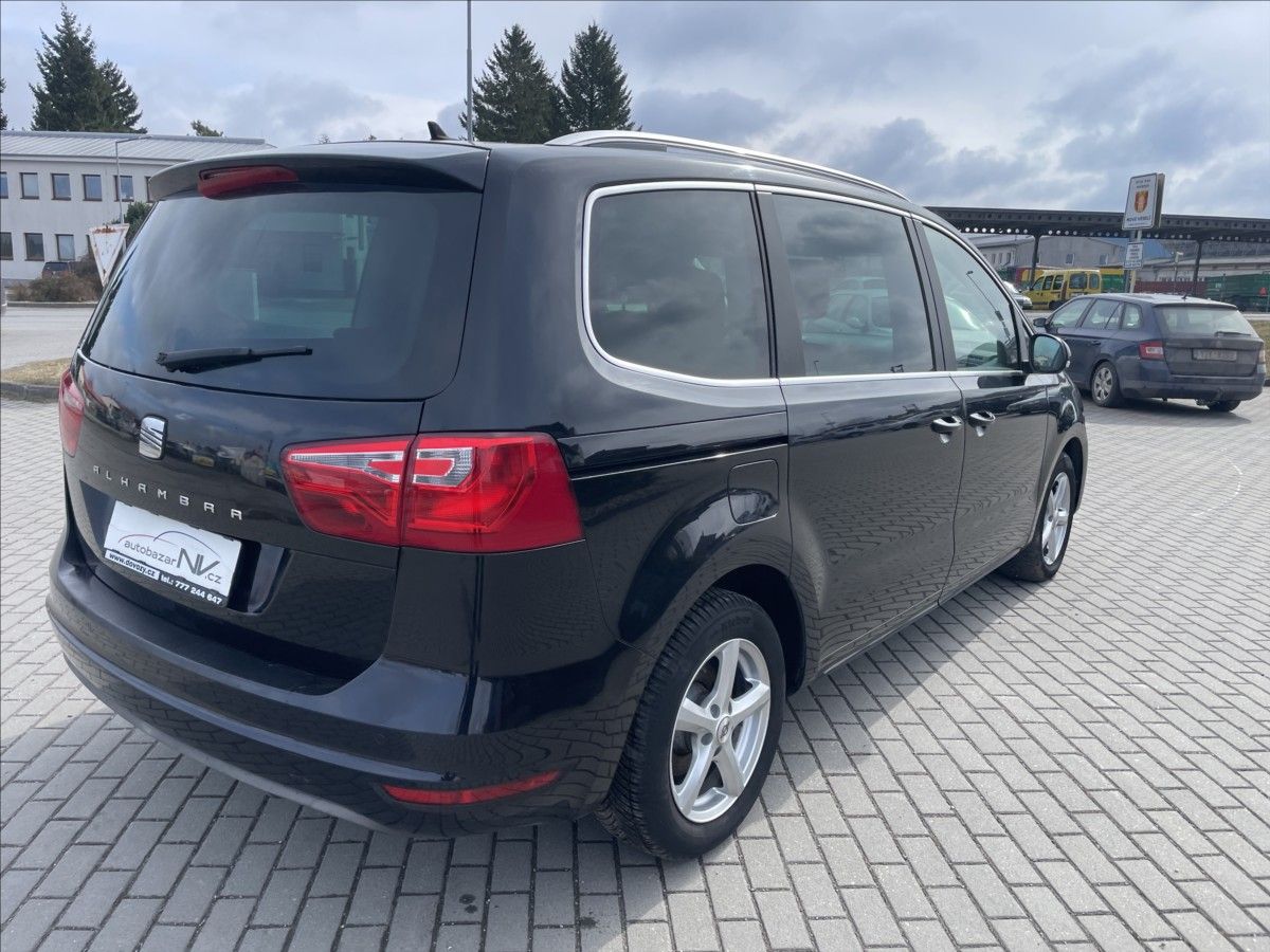 Seat Alhambra, 1,4 TSi 110kw Automat 7míst GP - fotka 4