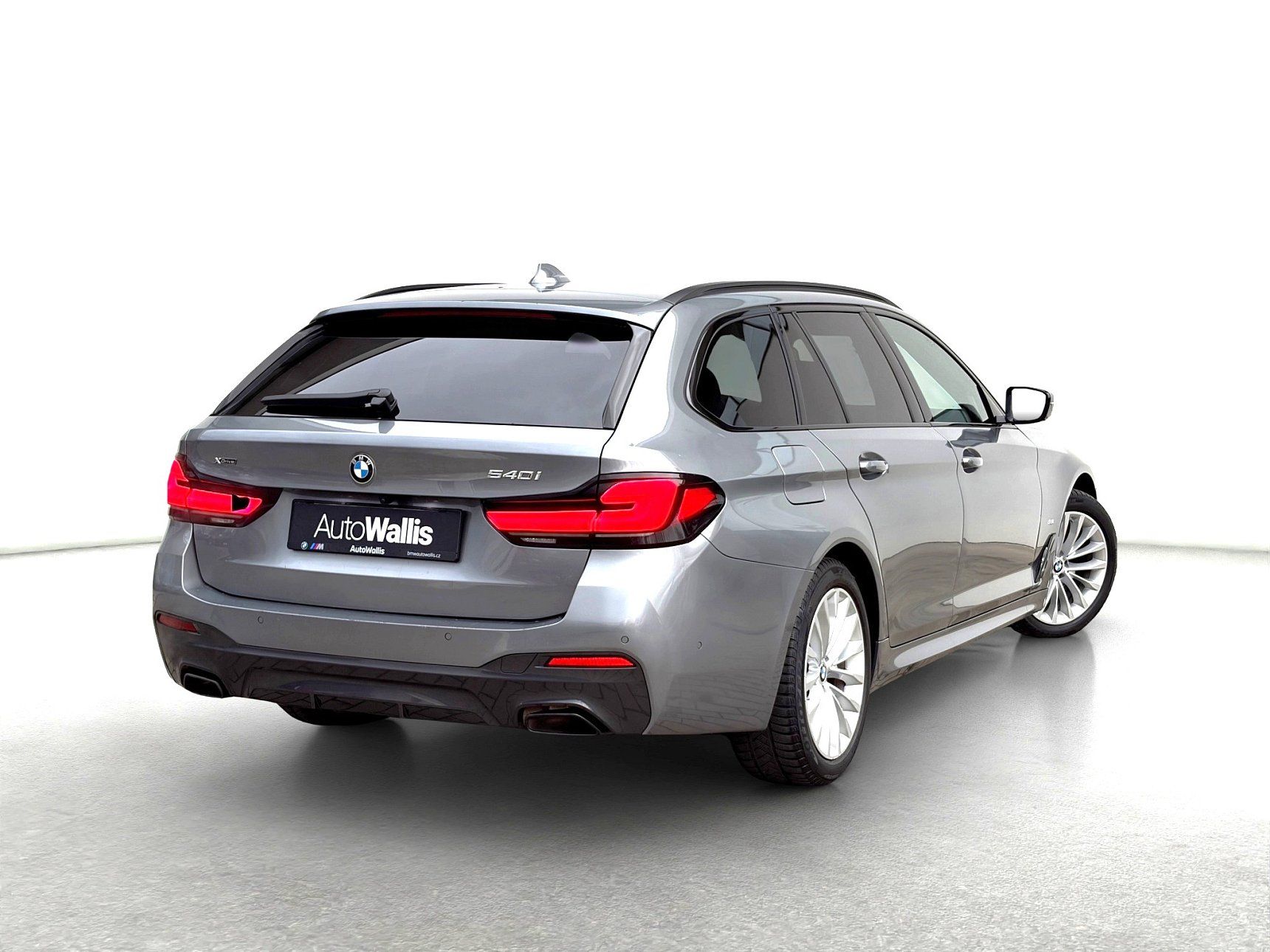 BMW Řada 5 - fotka 2