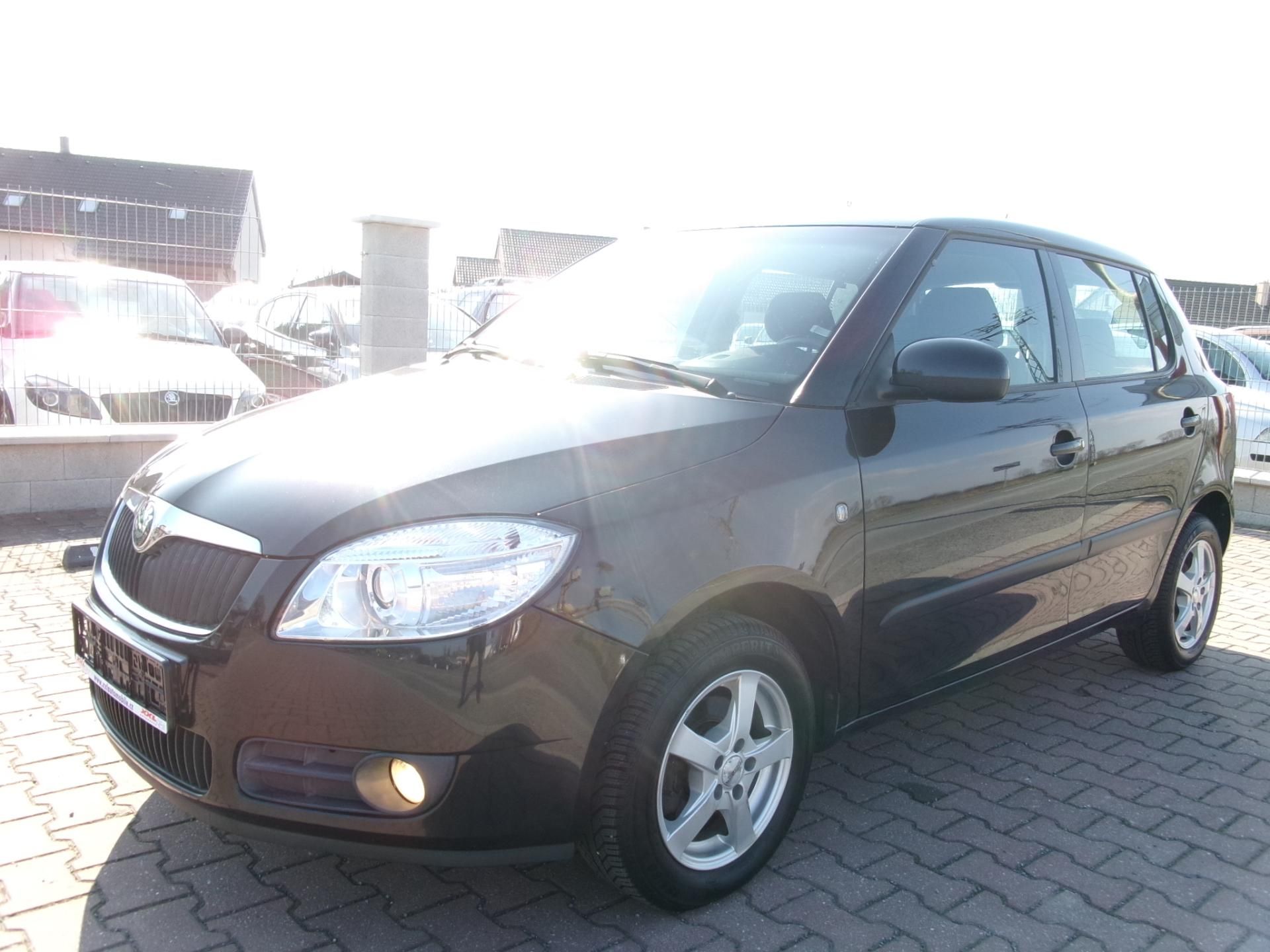 Škoda Fabia, 1,4 16V AC ALU VÝHŘEV - fotka 2