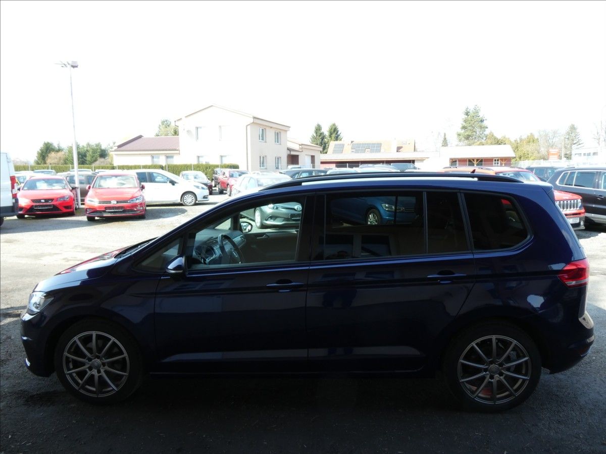Volkswagen Touran, 1,2 TSi 81kW 7.míst, NAVI - fotka 6