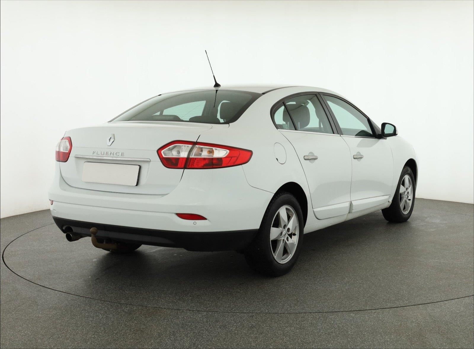 Renault Fluence, 1.6 16V, po STK, Tažné - fotka 5