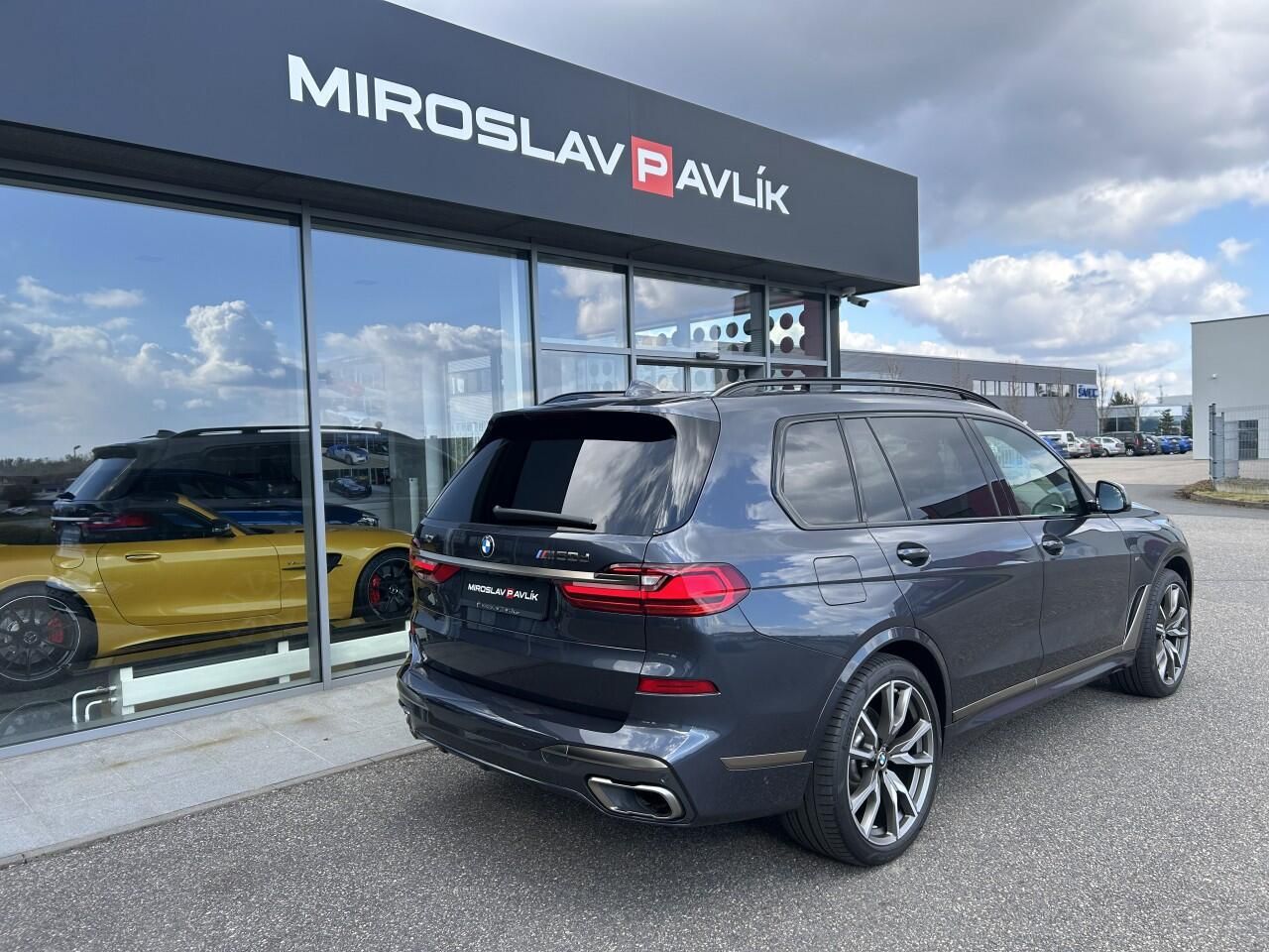 BMW X7, M50D Final Edition 1/100 - fotka 5