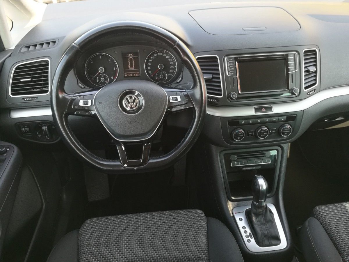 Volkswagen Sharan, 2,0 TDI DSG 4motion - fotka 5