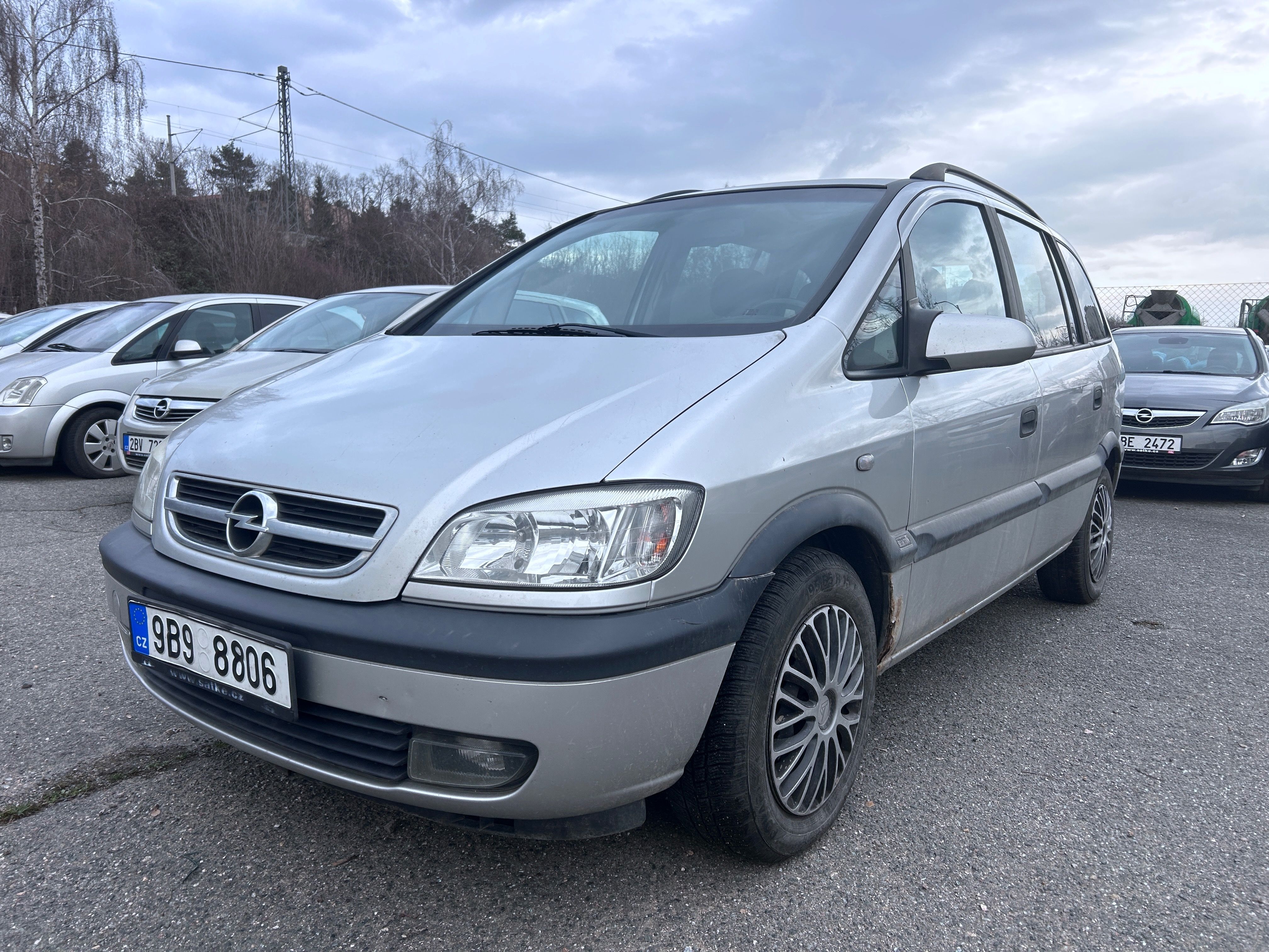 Opel Zafira, 1,8 16V, 7 míst