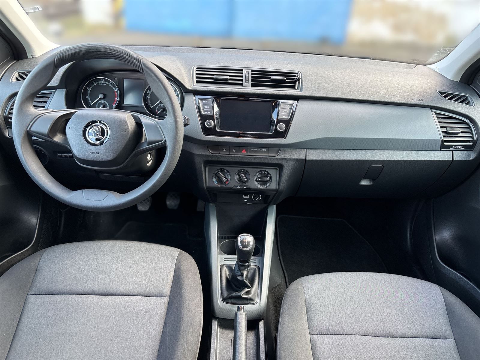 Škoda Fabia, Combi Tour 1.0 TSI Active - fotka 5
