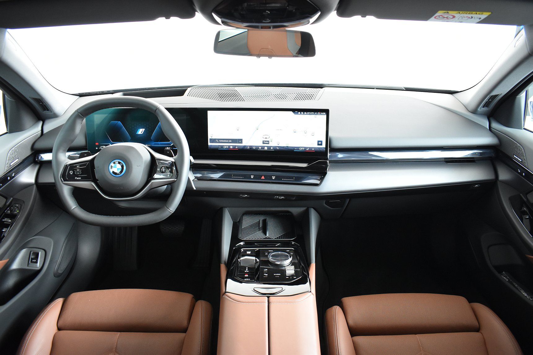 BMW Řada 5 - fotka 6