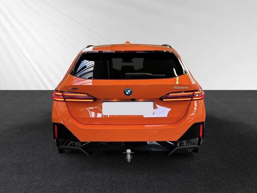 BMW Řada 5, 550 e xDrive*Kůže* 360°*Navi* - fotka 4