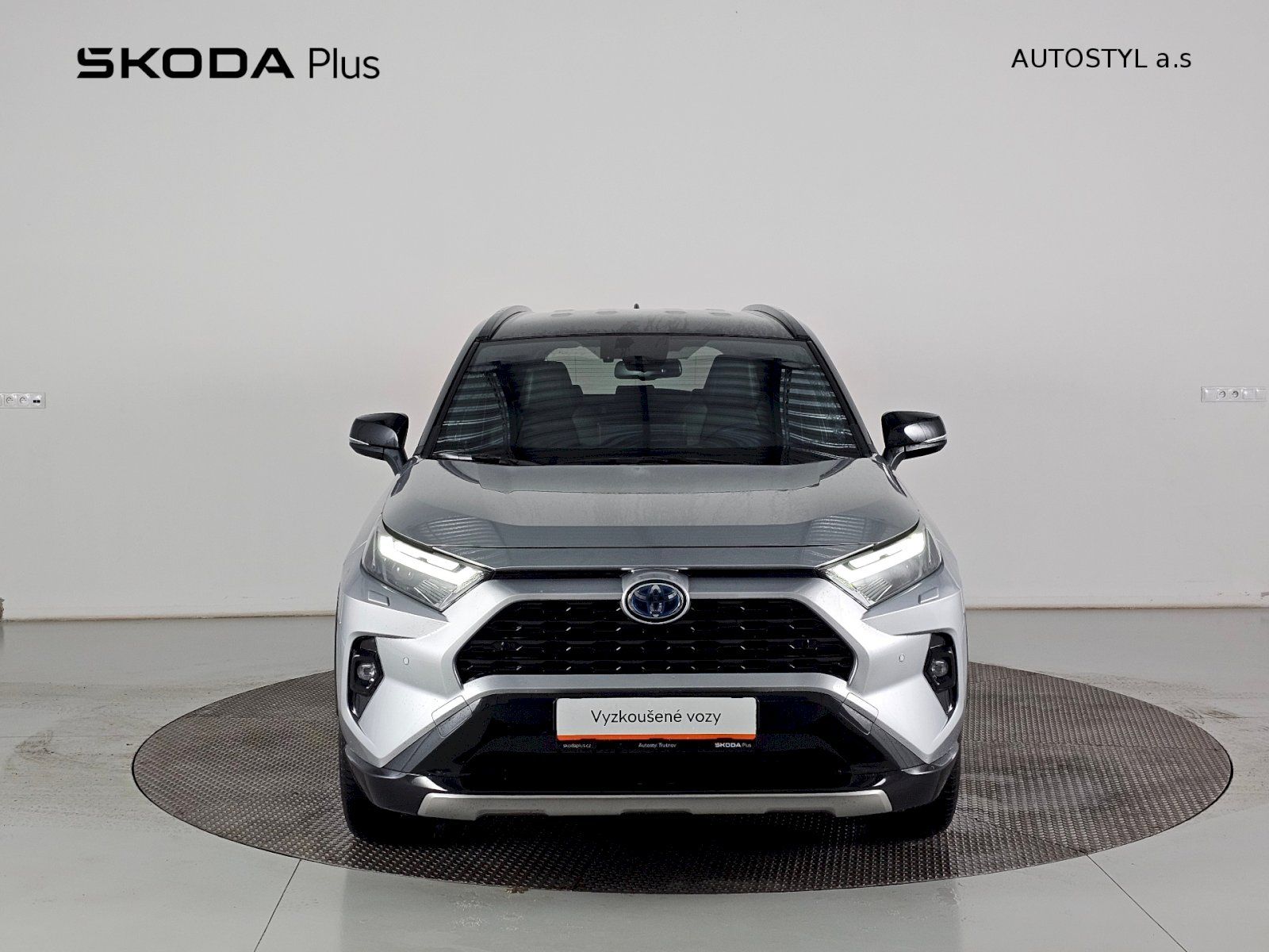 Toyota Rav4, 2.5HEV SELECTION 222k e-CVT 4X - fotka 4
