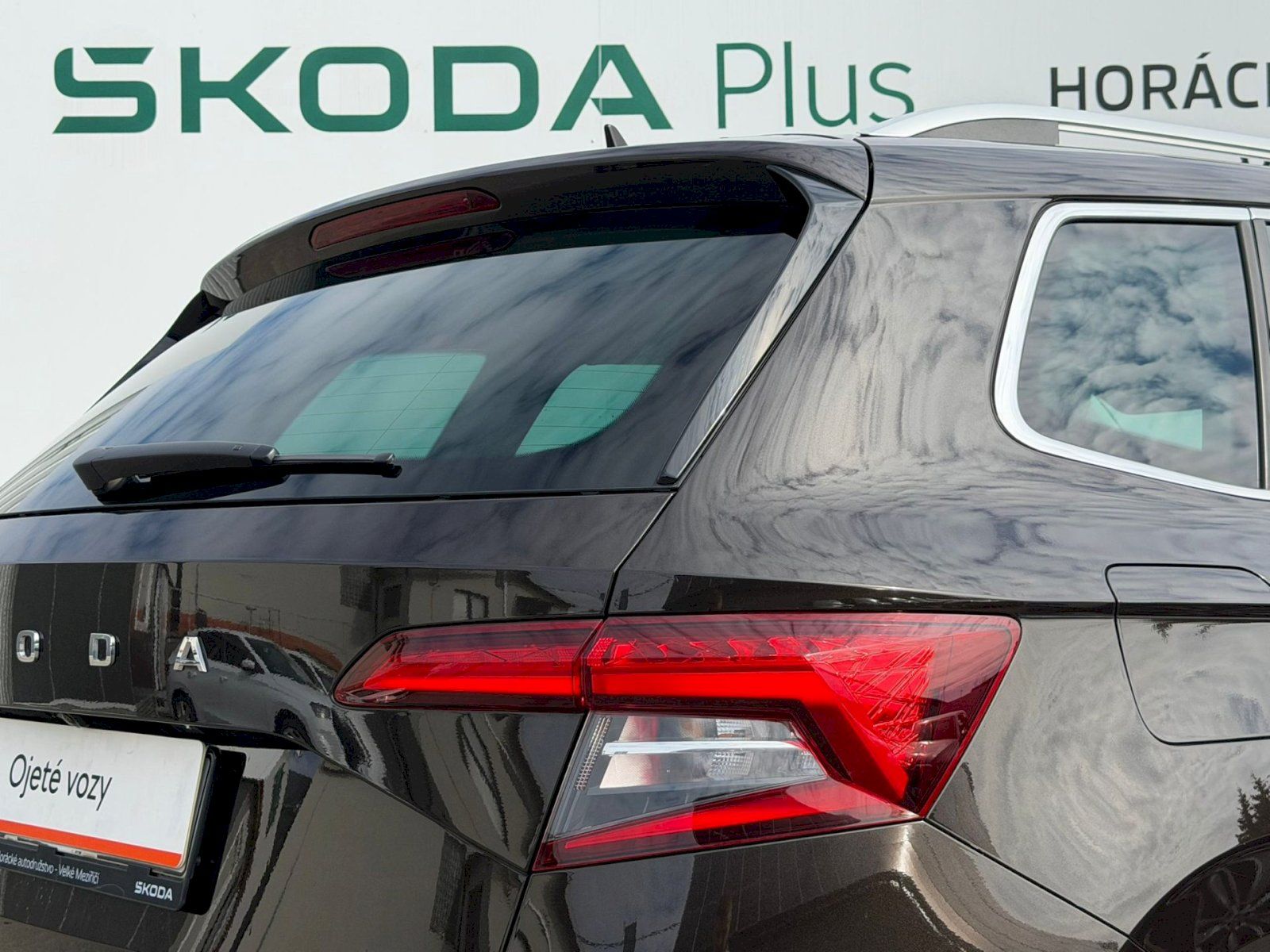 Škoda Karoq, Style Plus 1,5 TSI 110 kW 7° D - fotka 6