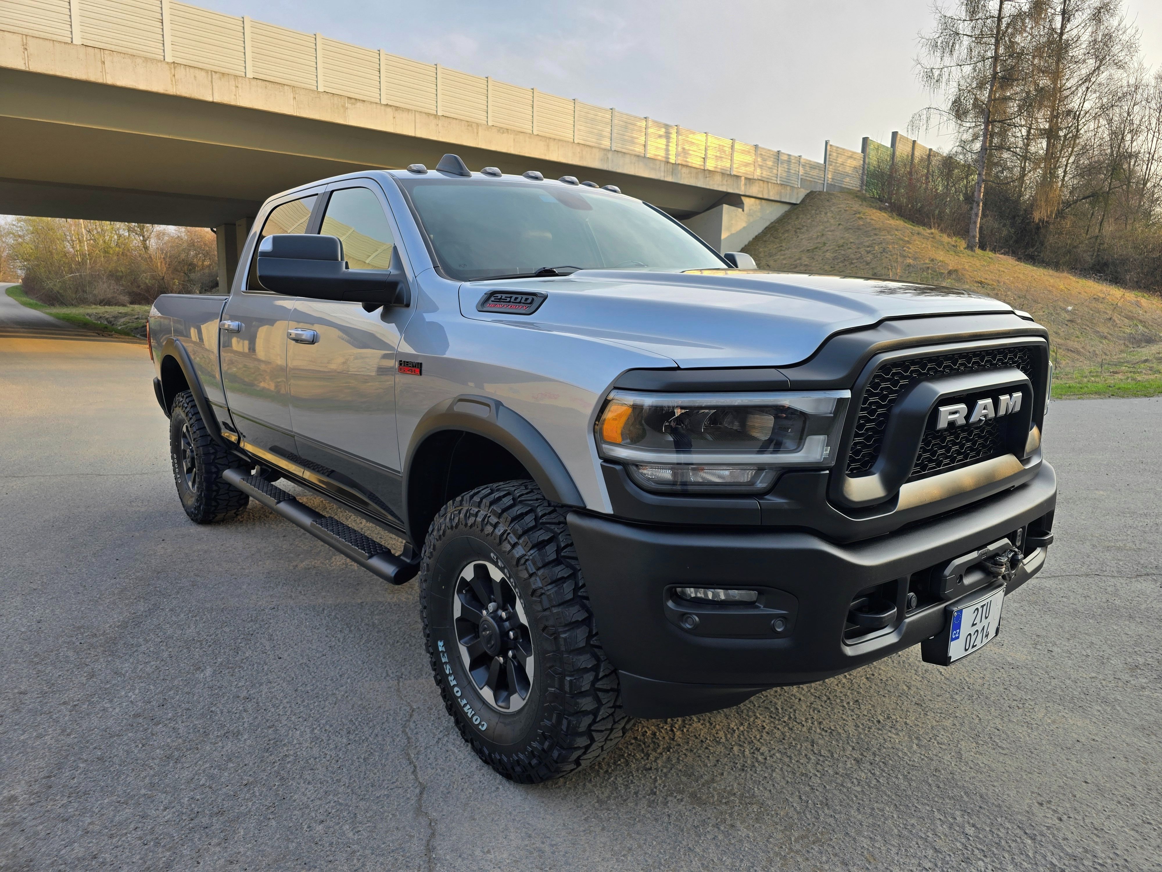 Dodge Ram, Power Wagon,NEBOURANÉ,DPH, LPG